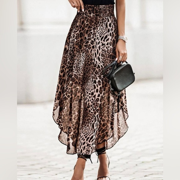 Smocked Waist Leopard Print Skirt - Picture 2 of 5